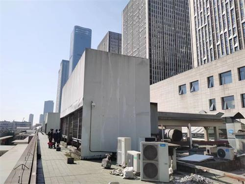 怎樣更換玻璃鋼冷卻塔塔內(nèi)的填料